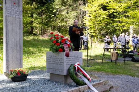 80. obletnica požiga bencina v Postojnski jami (46)